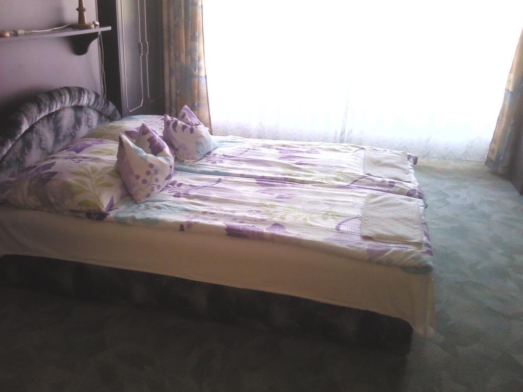 Napfeny Apartment Keszthely Room photo