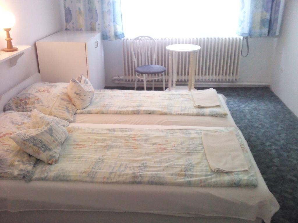 Napfeny Apartment Keszthely Room photo